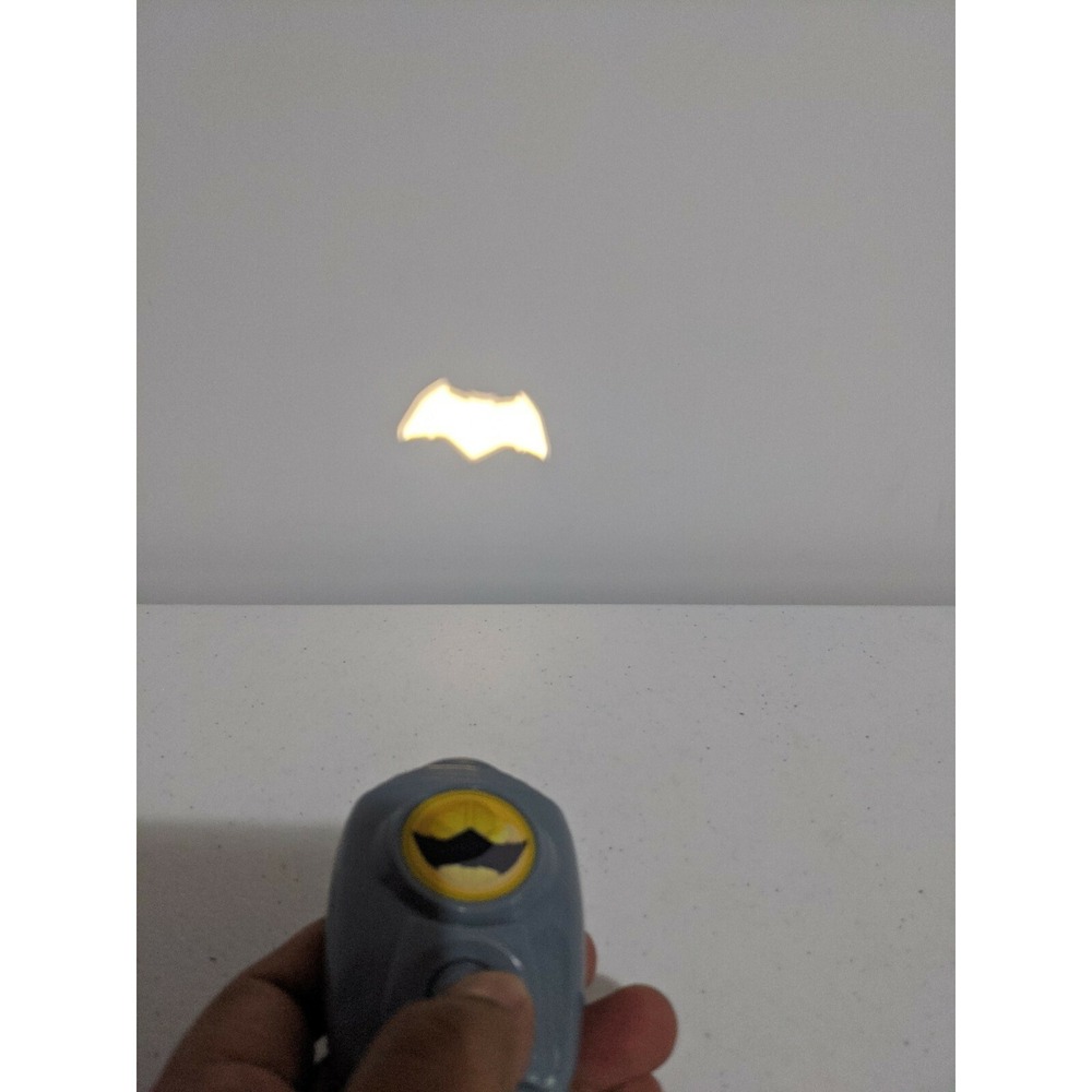 Batman Figuring Lot of 7 and Accessories Batmobile And Bat Light - Picture 11 of 12